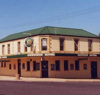 Coffeys Hotel - Southport Accommodation