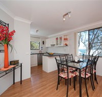 Magnus Street Treetops - Southport Accommodation