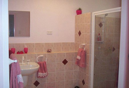 Azalea Cottage - Accommodation Southport 1