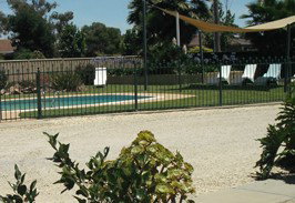 Motel Meneres - Accommodation Southport 3