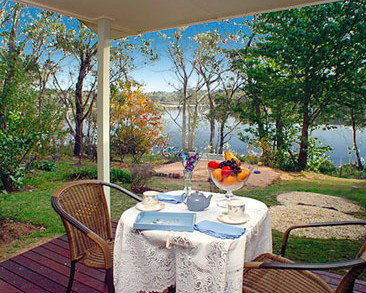 Blue Mountains Lakeside Bed And Breakfast - Accommodation Southport 5