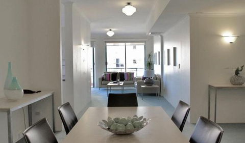 AeA The Coogee View Beachfront Serviced Apartments - Southport Accommodation 2