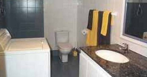 A Beach House Near Manly - Southport Accommodation 0