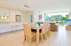 Akama Resort - Southport Accommodation 2