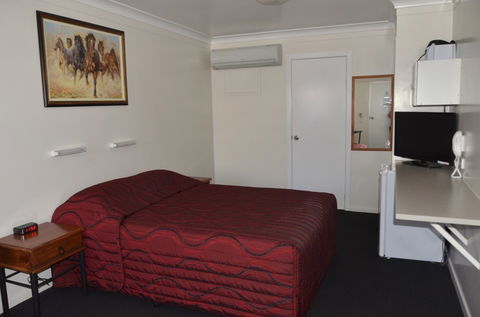 Waltzing Matilda Motor Inn - Southport Accommodation 0
