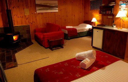 Happy Valley Retreat - Southport Accommodation 3