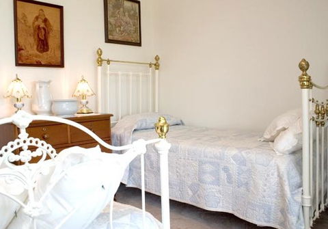 Rock-Al-Roy Bed And Breakfast - Accommodation Southport 2