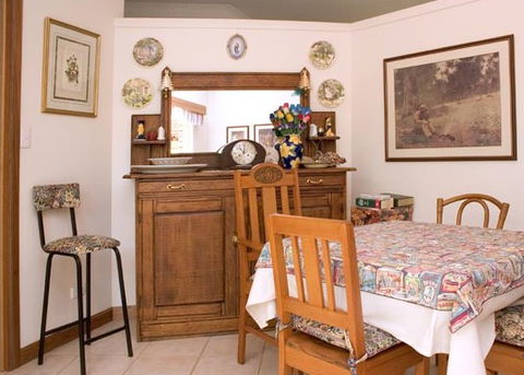 Rock-Al-Roy Bed And Breakfast - Accommodation Southport 3