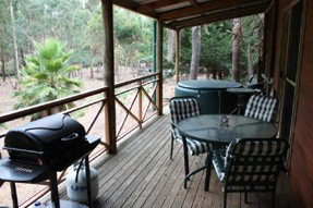 Fern Gulley Retreat - Southport Accommodation 4