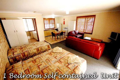 Travellers Rest Motel - Southport Accommodation 3