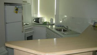 Emerald Apartments - Accommodation Southport 3