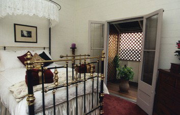 Banksia House Bed & Breakfast - Southport Accommodation 0