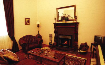 Banksia House Bed & Breakfast - Southport Accommodation 1