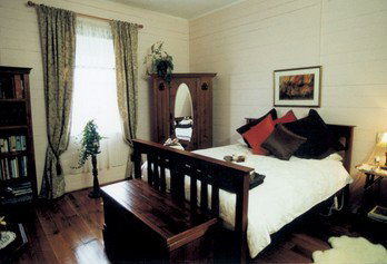 Banksia House Bed & Breakfast - Southport Accommodation 2