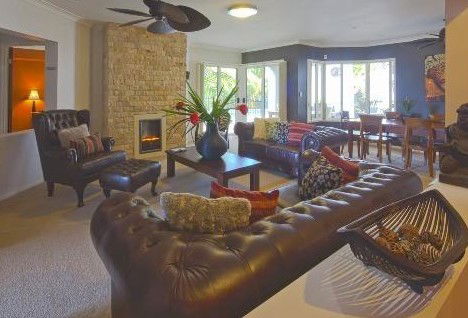 Avon Lodge Bribie Island - Southport Accommodation 3