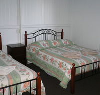Carrollee Hotel - Southport Accommodation