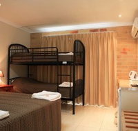 Emerald Central Palms Motel - Accommodation Southport
