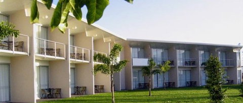 Country Road Motor Inn (Dysart) - Southport Accommodation 0
