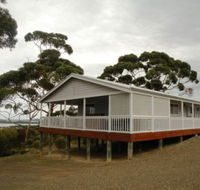 Oyster Bay Retreat - Southport Accommodation