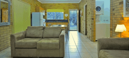 Agnes Palms Beachside Apartments - Southport Accommodation 1