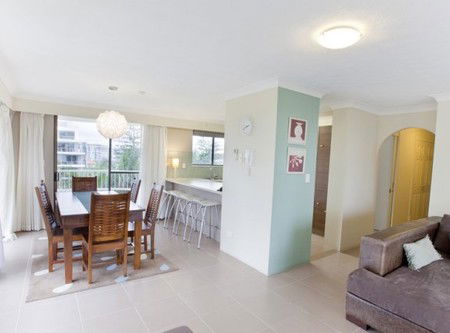 Capricornia Apartments - Accommodation Southport 0