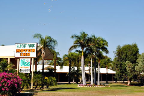 Albert Park Motor Inn - Southport Accommodation 1
