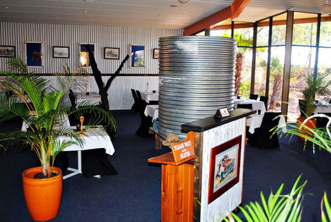 Albert Park Motor Inn - Southport Accommodation 2