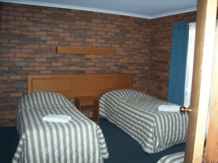 Golden Palms Motel - Accommodation Southport 4