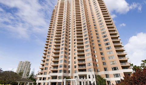 Belle Maison Apartments - Accommodation Southport 0