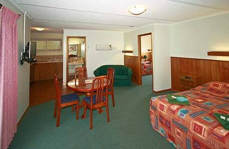 Motel Warrnambool - Accommodation Southport 1