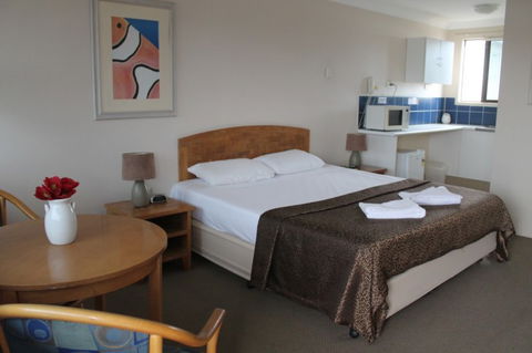 A' Montego Mermaid Beach Motel - Southport Accommodation 1