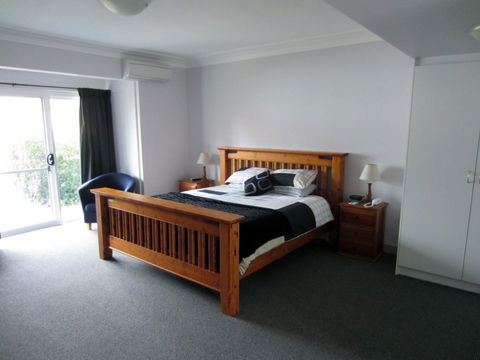 Moore Park Inn - Accommodation Southport 2