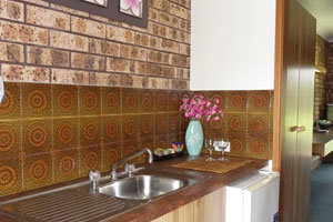 Surfside Resort Motel - Accommodation Southport 2