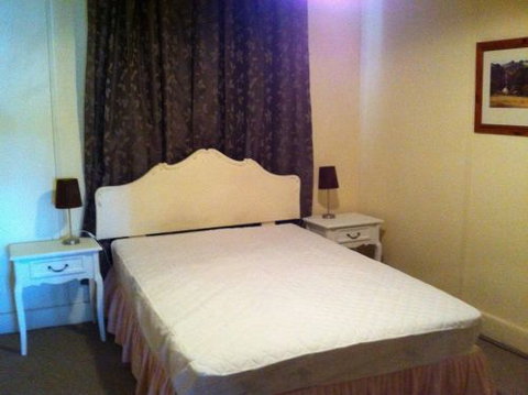 Eleven From The Left - Southport Accommodation 5
