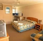 Montego Mermaid Beach Motel - Accommodation Southport