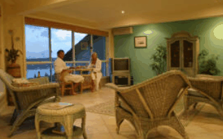 Villa By The Sea Bed And Breakfast - Southport Accommodation 2