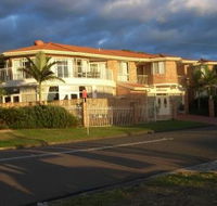 Lake Haven Motor Inn - Southport Accommodation