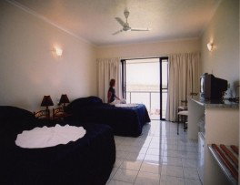 Hinchinbrook Marine Cove - Southport Accommodation 3