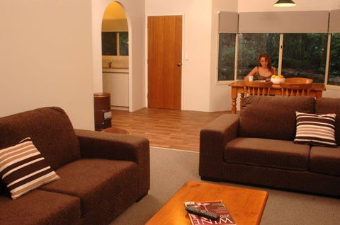 Harmony Forest - Southport Accommodation 2