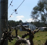 Ridgemill Escape - Cabins In The Vineyard - Southport Accommodation