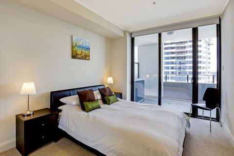Astra Apartments Rhodes - Southport Accommodation 0
