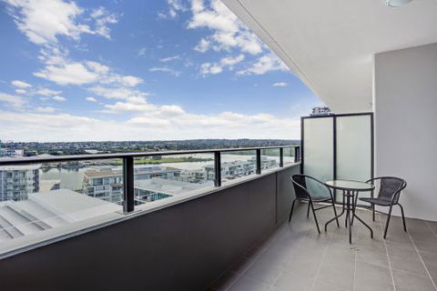 Astra Apartments Rhodes - Southport Accommodation 2