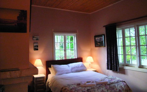 VARUNA - Southport Accommodation 5