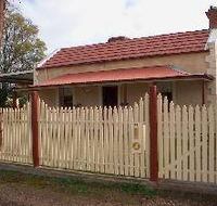 Getaway Cottage - Southport Accommodation
