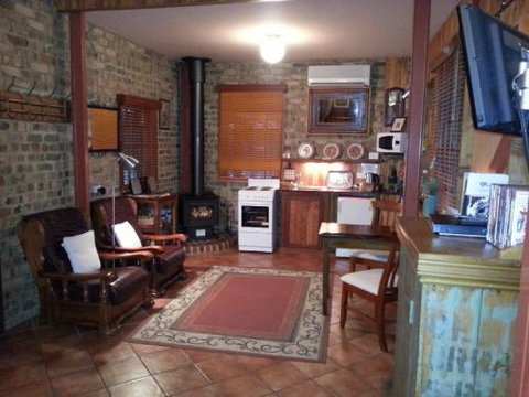 Eagle Foundry B & B - Accommodation Southport 3