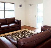 Executive Oasis Narribri Serviced Apartments - Southport Accommodation
