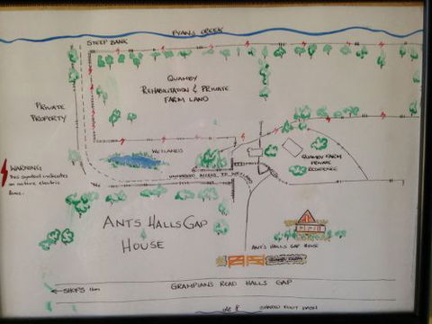 Ant's Halls Gap Holiday House - Southport Accommodation 6