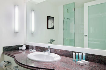 Pullman Melbourne On The Park - Accommodation Southport 10