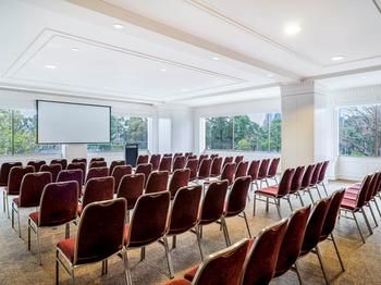 Pullman Melbourne On The Park - Accommodation Southport 33