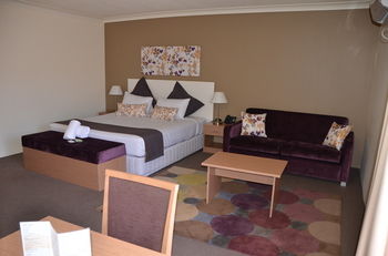 Casula NSW Southport Accommodation